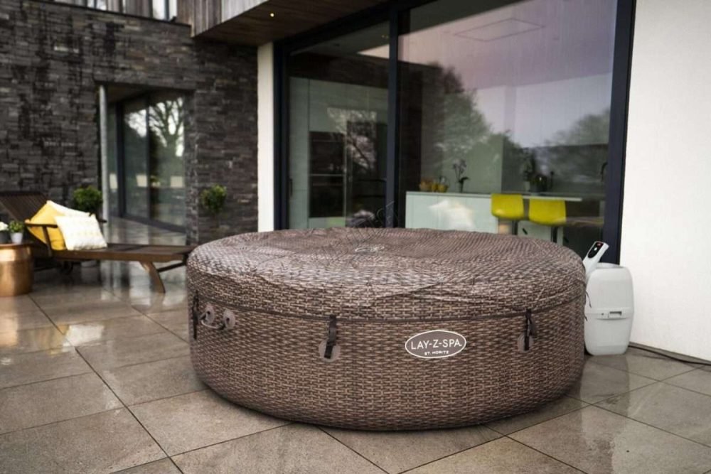 Bestway 60023 | Size 7.00 x 7.00 x 2.30 Ft | Inflatable Portable Spa Lay Z Bathtub St Moritz - Image 5
