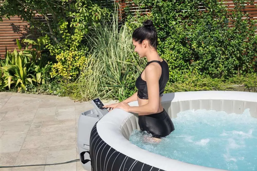 Bestway 60059 | Size 6.40 x 6.40 x 2.10 Ft | Inflatable Portable Spa Lay Z Bathtub Hollywood - Image 4